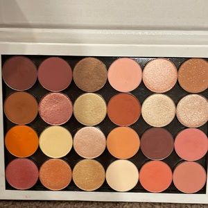 Brand new custom neutral eyeshadow palette
